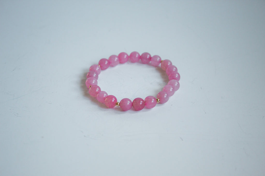 Elegant gold-filled bracelet with a minimalist design for moms